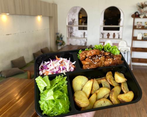 Potato Wedges With Chicken Blackpapper img